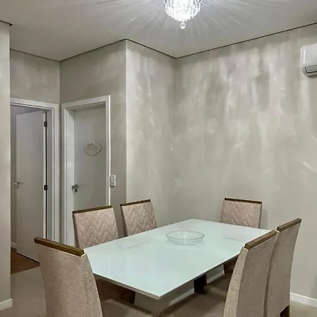 Apartamento encantador próximo à praia Governador Celso Ramos Exterior foto